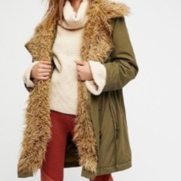 FREE PEOPLE Extreme Moto Fur Lined Parka Coat in Size S - Picture 14 of 16